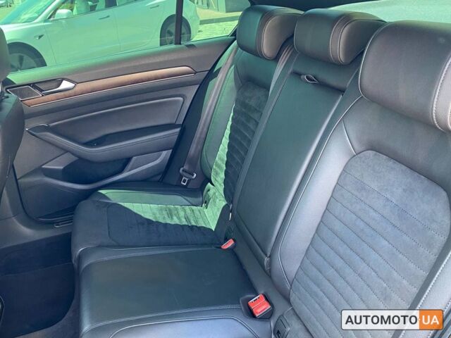 Чорний Фольксваген Пассат, об'ємом двигуна 1.8 л та пробігом 195 тис. км за 21000 $, фото 22 на Automoto.ua