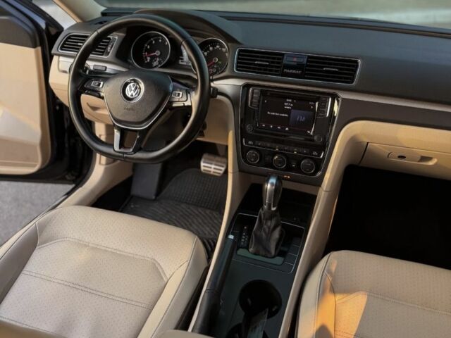 Черный Фольксваген Пассат, объемом двигателя 0 л и пробегом 156 тыс. км за 14400 $, фото 8 на Automoto.ua