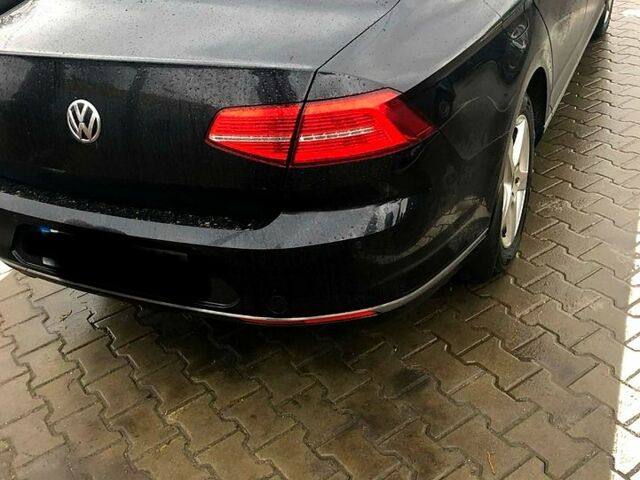 Черный Фольксваген Пассат, объемом двигателя 1.8 л и пробегом 103 тыс. км за 18500 $, фото 6 на Automoto.ua