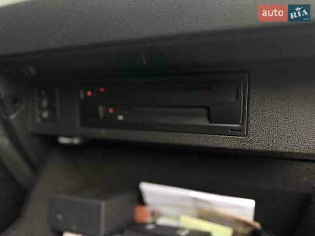 Черный Фольксваген Пассат, объемом двигателя 2 л и пробегом 196 тыс. км за 18800 $, фото 61 на Automoto.ua