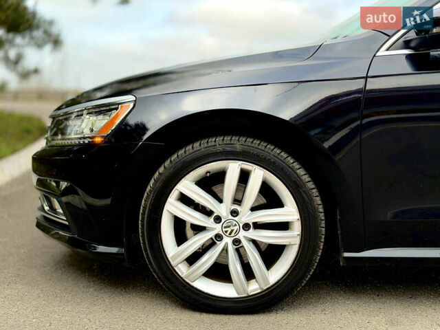 Чорний Фольксваген Пассат, об'ємом двигуна 2 л та пробігом 55 тис. км за 16200 $, фото 10 на Automoto.ua