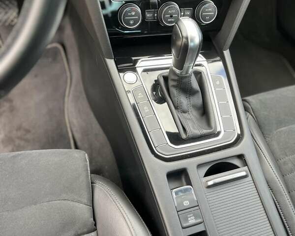 Черный Фольксваген Пассат, объемом двигателя 2 л и пробегом 176 тыс. км за 22300 $, фото 57 на Automoto.ua