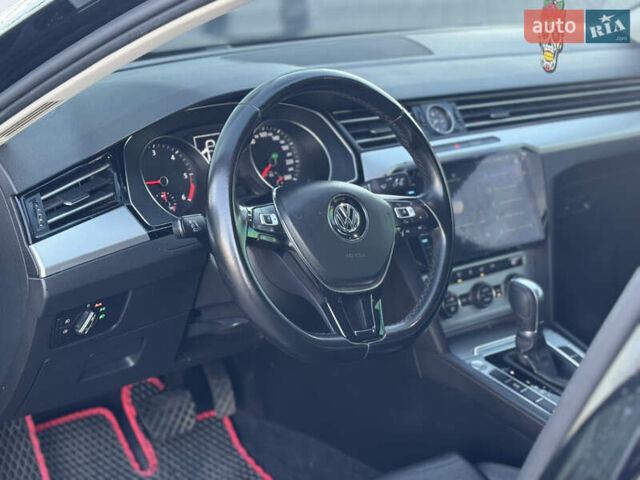 Черный Фольксваген Пассат, объемом двигателя 1.97 л и пробегом 225 тыс. км за 15950 $, фото 52 на Automoto.ua