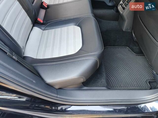 Черный Фольксваген Пассат, объемом двигателя 3.6 л и пробегом 90 тыс. км за 15500 $, фото 18 на Automoto.ua