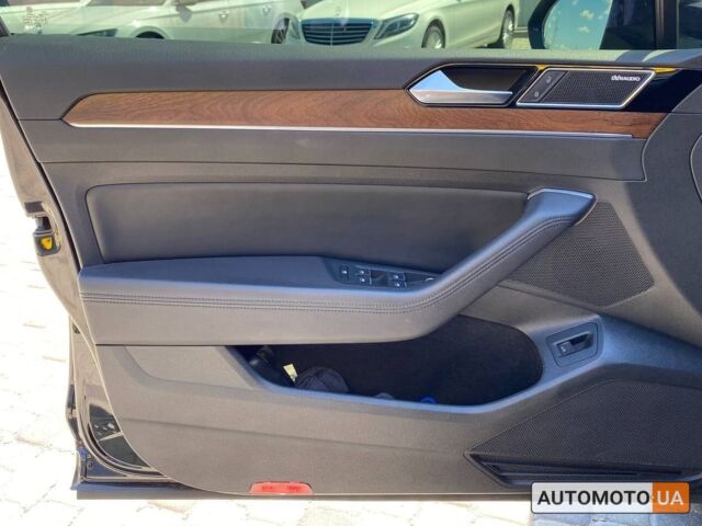 Чорний Фольксваген Пассат, об'ємом двигуна 1.8 л та пробігом 195 тис. км за 21000 $, фото 8 на Automoto.ua