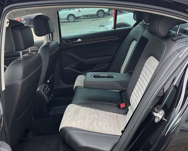 Чорний Фольксваген Пассат, об'ємом двигуна 1.8 л та пробігом 103 тис. км за 20999 $, фото 26 на Automoto.ua