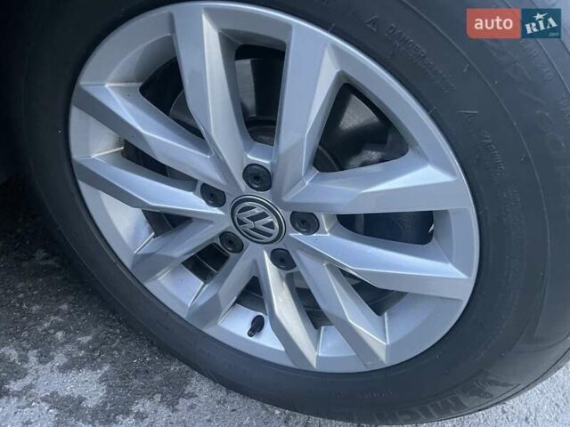 Чорний Фольксваген Пассат, об'ємом двигуна 1.8 л та пробігом 160 тис. км за 16000 $, фото 1 на Automoto.ua