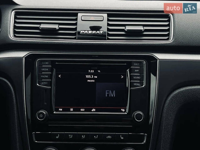 Чорний Фольксваген Пассат, об'ємом двигуна 2 л та пробігом 153 тис. км за 11900 $, фото 55 на Automoto.ua