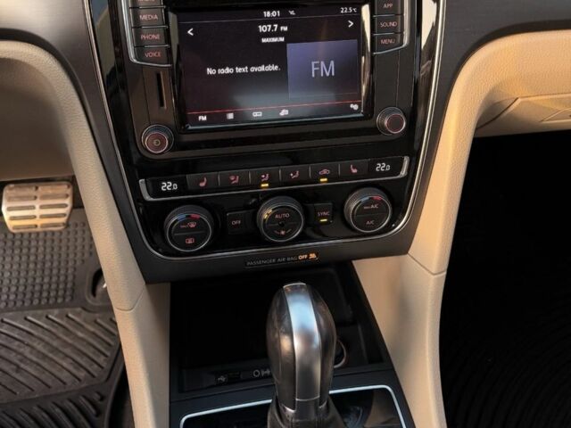 Черный Фольксваген Пассат, объемом двигателя 0 л и пробегом 156 тыс. км за 14400 $, фото 10 на Automoto.ua