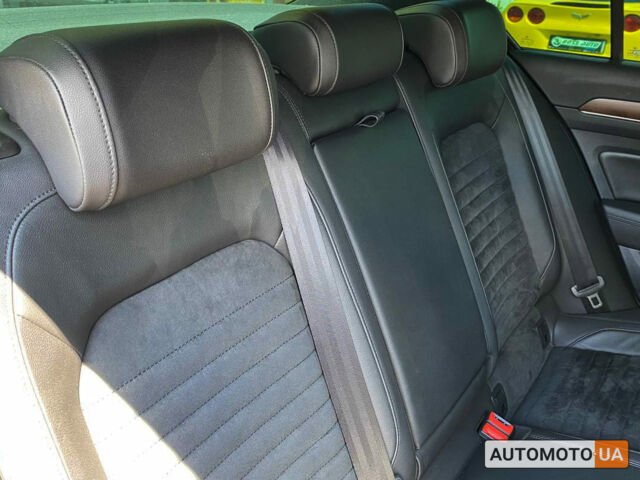 Чорний Фольксваген Пассат, об'ємом двигуна 1.8 л та пробігом 195 тис. км за 21000 $, фото 19 на Automoto.ua