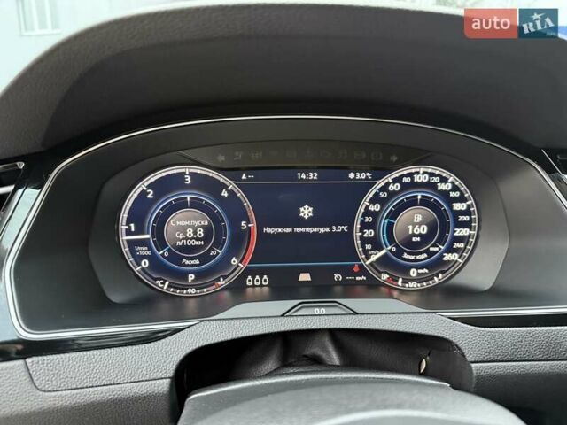 Черный Фольксваген Пассат, объемом двигателя 1.97 л и пробегом 86 тыс. км за 25000 $, фото 2 на Automoto.ua