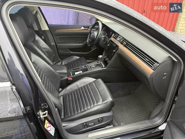 Черный Фольксваген Пассат, объемом двигателя 2 л и пробегом 258 тыс. км за 19500 $, фото 24 на Automoto.ua