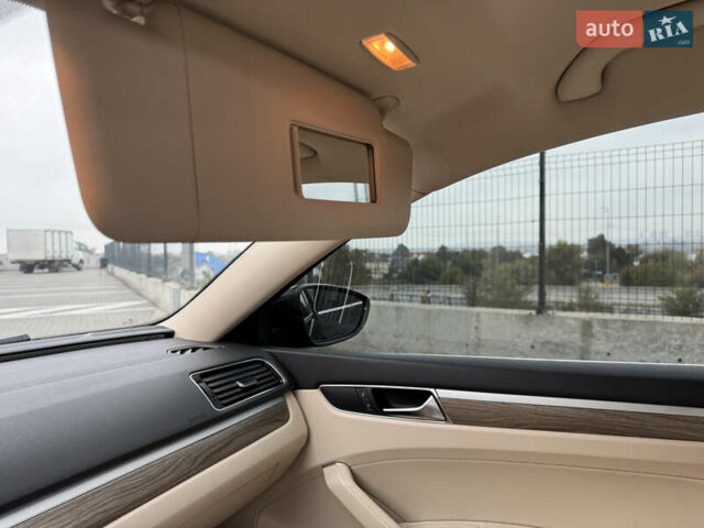 Чорний Фольксваген Пассат, об'ємом двигуна 2 л та пробігом 145 тис. км за 17200 $, фото 37 на Automoto.ua