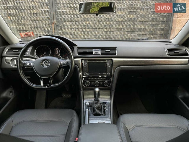 Чорний Фольксваген Пассат, об'ємом двигуна 2 л та пробігом 147 тис. км за 11900 $, фото 17 на Automoto.ua