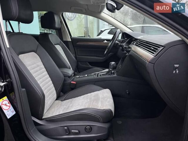 Чорний Фольксваген Пассат, об'ємом двигуна 1.8 л та пробігом 103 тис. км за 20999 $, фото 32 на Automoto.ua