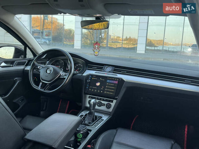Черный Фольксваген Пассат, объемом двигателя 1.97 л и пробегом 225 тыс. км за 15950 $, фото 61 на Automoto.ua