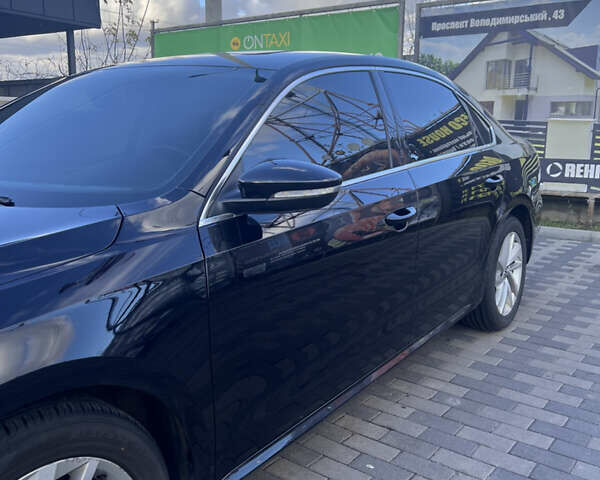 Черный Фольксваген Пассат, объемом двигателя 1.98 л и пробегом 335 тыс. км за 13000 $, фото 4 на Automoto.ua