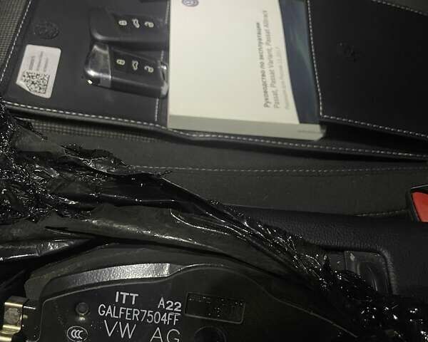 Чорний Фольксваген Пассат, об'ємом двигуна 1.8 л та пробігом 160 тис. км за 16000 $, фото 11 на Automoto.ua