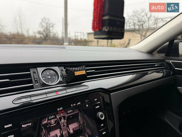 Черный Фольксваген Пассат, объемом двигателя 2 л и пробегом 196 тыс. км за 18800 $, фото 64 на Automoto.ua