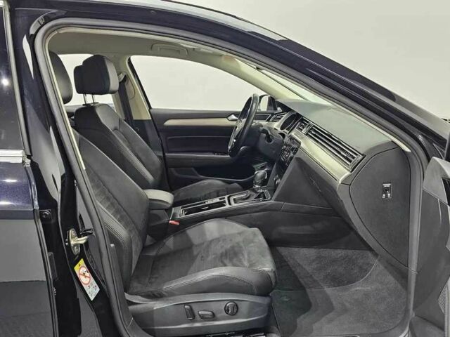 Черный Фольксваген Пассат, объемом двигателя 2 л и пробегом 107 тыс. км за 4200 $, фото 6 на Automoto.ua