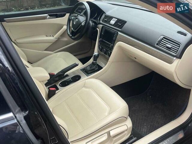 Чорний Фольксваген Пассат, об'ємом двигуна 2 л та пробігом 162 тис. км за 13790 $, фото 28 на Automoto.ua