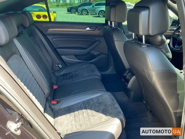Чорний Фольксваген Пассат, об'ємом двигуна 1.8 л та пробігом 195 тис. км за 21000 $, фото 17 на Automoto.ua