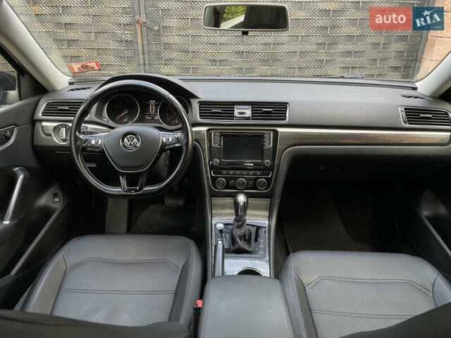 Чорний Фольксваген Пассат, об'ємом двигуна 2 л та пробігом 147 тис. км за 11900 $, фото 40 на Automoto.ua
