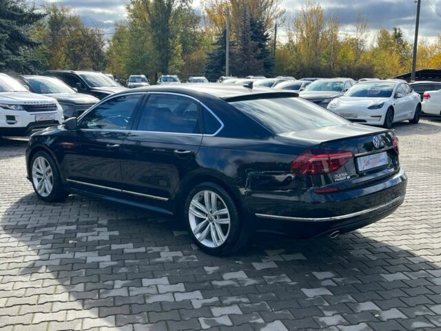 Фольксваген Пассат 2018 в Кривом Роге на Automoto.ua Черный Фольксваген Пассат, объемом двигателя 2 л и пробегом 211 тыс. км за 15500 $, фото 3 на Automoto.ua