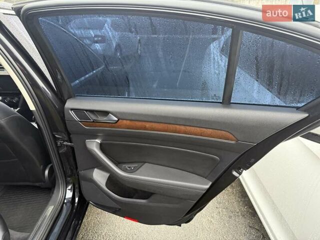 Черный Фольксваген Пассат, объемом двигателя 2 л и пробегом 258 тыс. км за 19500 $, фото 22 на Automoto.ua