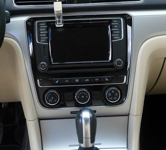 Чорний Фольксваген Пассат, об'ємом двигуна 2 л та пробігом 99 тис. км за 15300 $, фото 29 на Automoto.ua