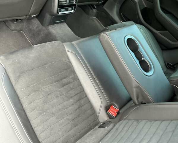 Черный Фольксваген Пассат, объемом двигателя 2 л и пробегом 176 тыс. км за 22300 $, фото 50 на Automoto.ua