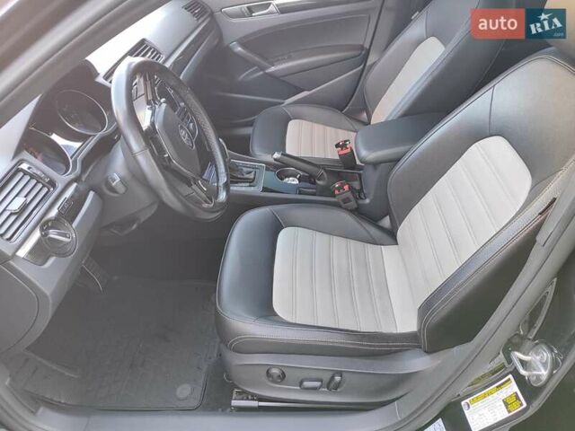 Черный Фольксваген Пассат, объемом двигателя 3.6 л и пробегом 90 тыс. км за 15500 $, фото 12 на Automoto.ua