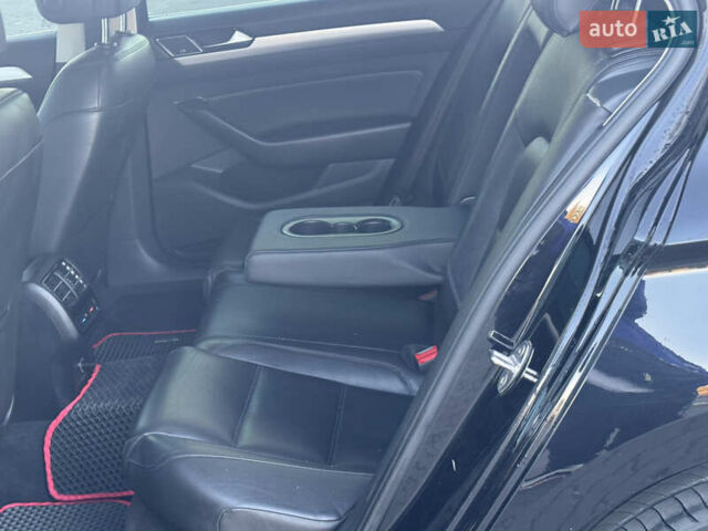 Черный Фольксваген Пассат, объемом двигателя 1.97 л и пробегом 225 тыс. км за 15950 $, фото 43 на Automoto.ua