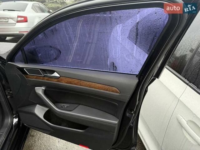 Черный Фольксваген Пассат, объемом двигателя 2 л и пробегом 258 тыс. км за 19500 $, фото 23 на Automoto.ua