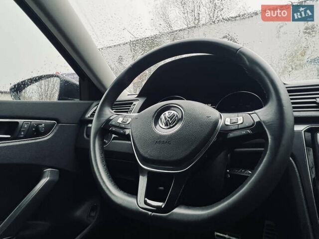 Чорний Фольксваген Пассат, об'ємом двигуна 2 л та пробігом 153 тис. км за 11900 $, фото 52 на Automoto.ua