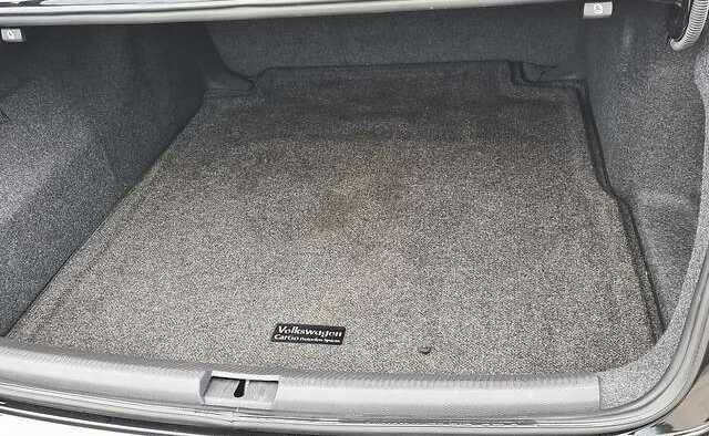 Фольксваген Пассат 2018 в Одессе на Automoto.ua Черный Фольксваген Пассат, объемом двигателя 3.6 л и пробегом 156 тыс. км за 12500 $, фото 15 на Automoto.ua