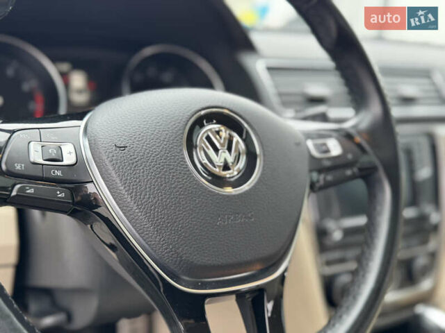 Чорний Фольксваген Пассат, об'ємом двигуна 2 л та пробігом 145 тис. км за 17200 $, фото 31 на Automoto.ua