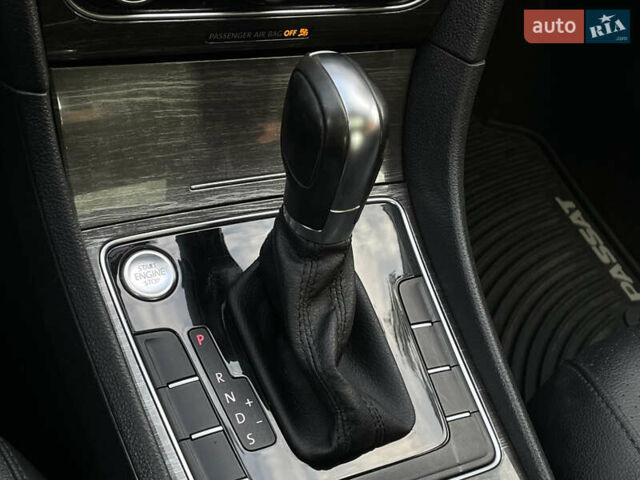 Чорний Фольксваген Пассат, об'ємом двигуна 2 л та пробігом 147 тис. км за 11900 $, фото 32 на Automoto.ua