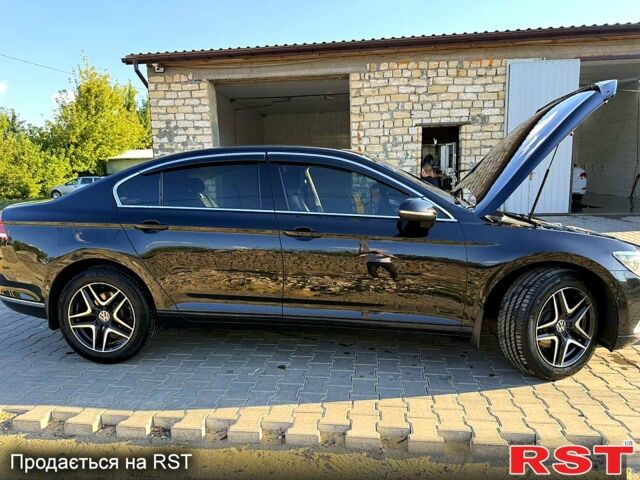 Черный Фольксваген Пассат, объемом двигателя 2 л и пробегом 225 тыс. км за 15500 $, фото 3 на Automoto.ua