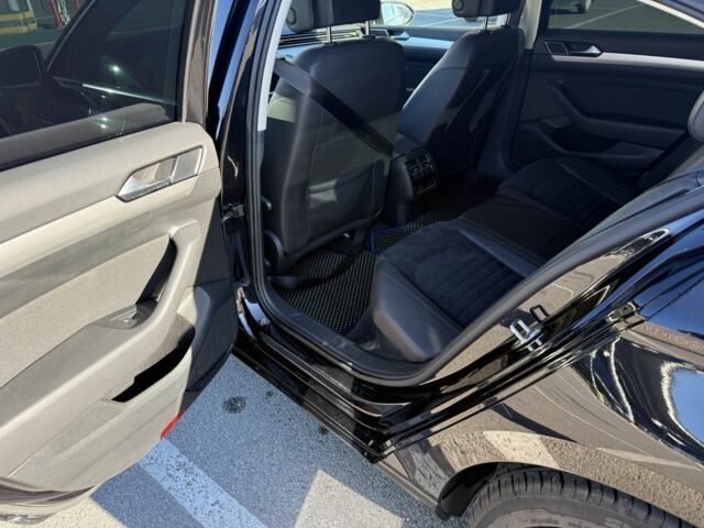 Черный Фольксваген Пассат, объемом двигателя 2 л и пробегом 219 тыс. км за 23100 $, фото 12 на Automoto.ua