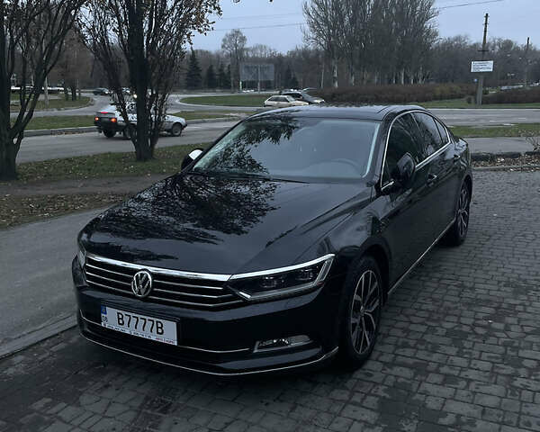 Фольксваген Пассат 2018 в Запорожье на Automoto.ua Черный Фольксваген Пассат, объемом двигателя 1.97 л и пробегом 217 тыс. км за 20600 $, фото 27 на Automoto.ua