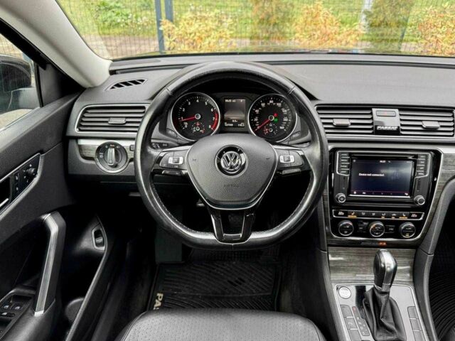 Чорний Фольксваген Пассат, об'ємом двигуна 2 л та пробігом 127 тис. км за 15500 $, фото 11 на Automoto.ua