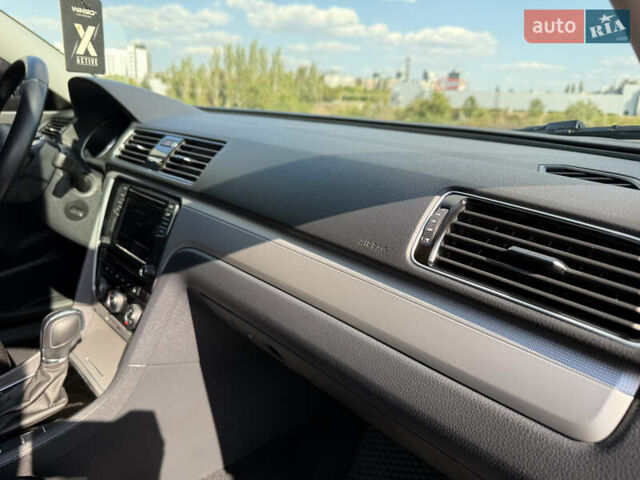 Чорний Фольксваген Пассат, об'ємом двигуна 1.98 л та пробігом 93 тис. км за 16300 $, фото 23 на Automoto.ua