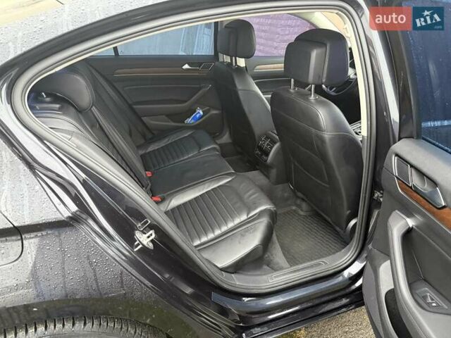 Черный Фольксваген Пассат, объемом двигателя 2 л и пробегом 258 тыс. км за 19500 $, фото 21 на Automoto.ua