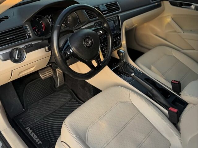 Черный Фольксваген Пассат, объемом двигателя 0 л и пробегом 156 тыс. км за 14400 $, фото 6 на Automoto.ua