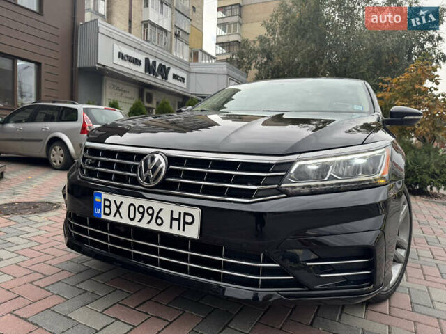 Черный Фольксваген Пассат, объемом двигателя 1.98 л и пробегом 25 тыс. км за 16399 $, фото 14 на Automoto.ua