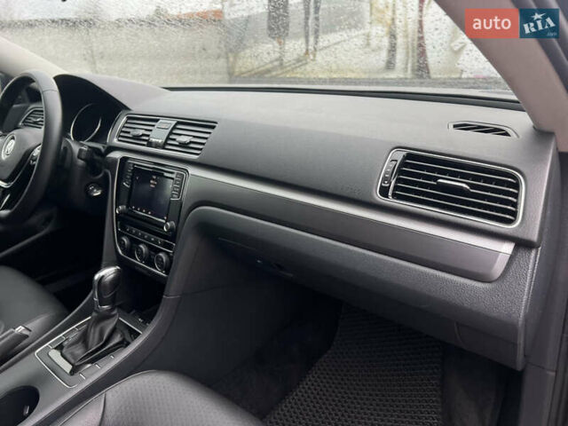 Чорний Фольксваген Пассат, об'ємом двигуна 2 л та пробігом 153 тис. км за 11900 $, фото 49 на Automoto.ua