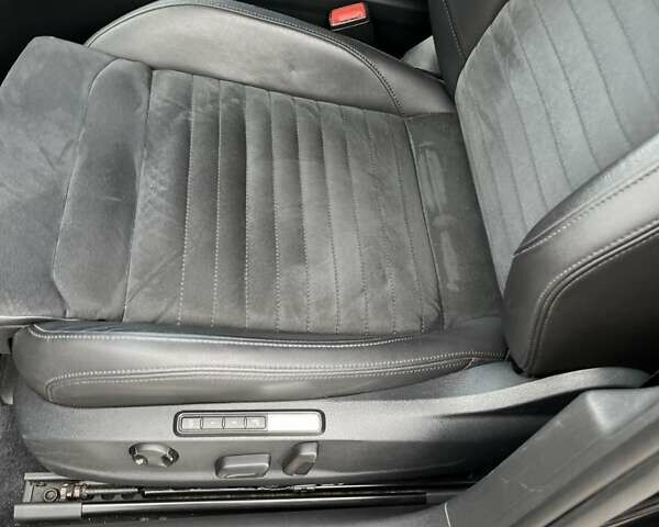 Черный Фольксваген Пассат, объемом двигателя 2 л и пробегом 176 тыс. км за 22300 $, фото 51 на Automoto.ua