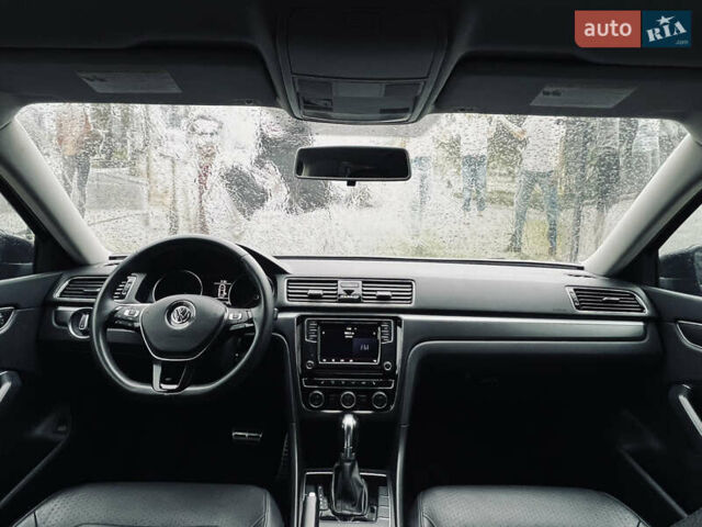 Чорний Фольксваген Пассат, об'ємом двигуна 2 л та пробігом 153 тис. км за 11900 $, фото 51 на Automoto.ua