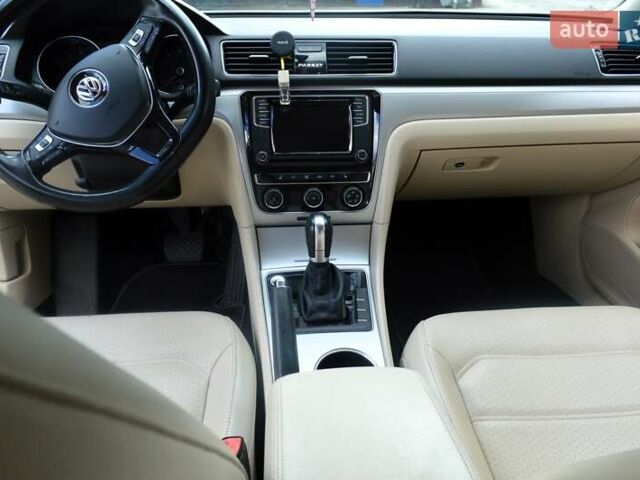 Чорний Фольксваген Пассат, об'ємом двигуна 2 л та пробігом 99 тис. км за 15300 $, фото 30 на Automoto.ua